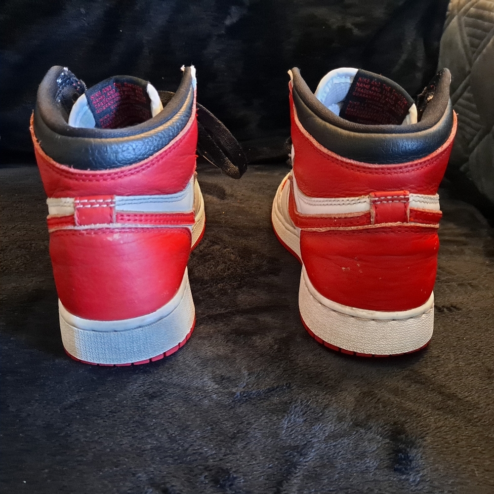 Air Jordan 1 retro 4y white/red used